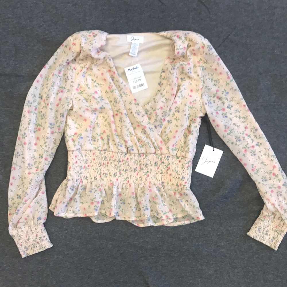 Women’s Medium Floral long sleeve polyester blouse